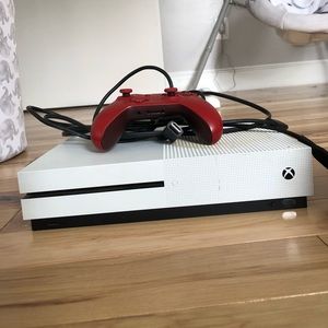 Used XBOX one S